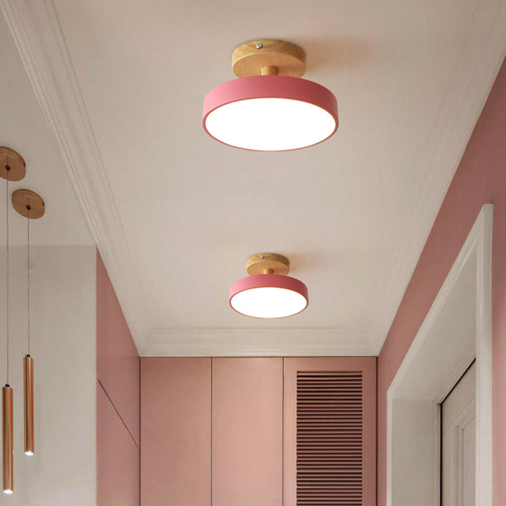 Loftlampe Skandinavisk Stil med Trædetalje og Pastelfarvet Skærm