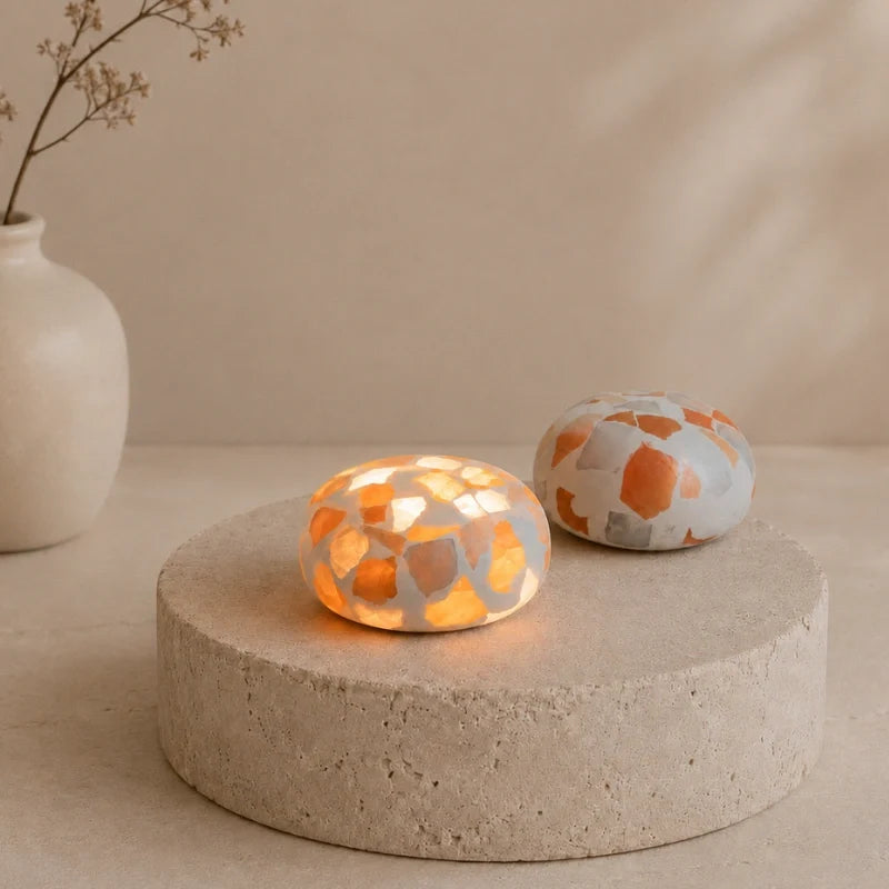 Mineral Lampe – Naturlig Stenfarve, Håndlavet Design til Soveværelse eller Stue
