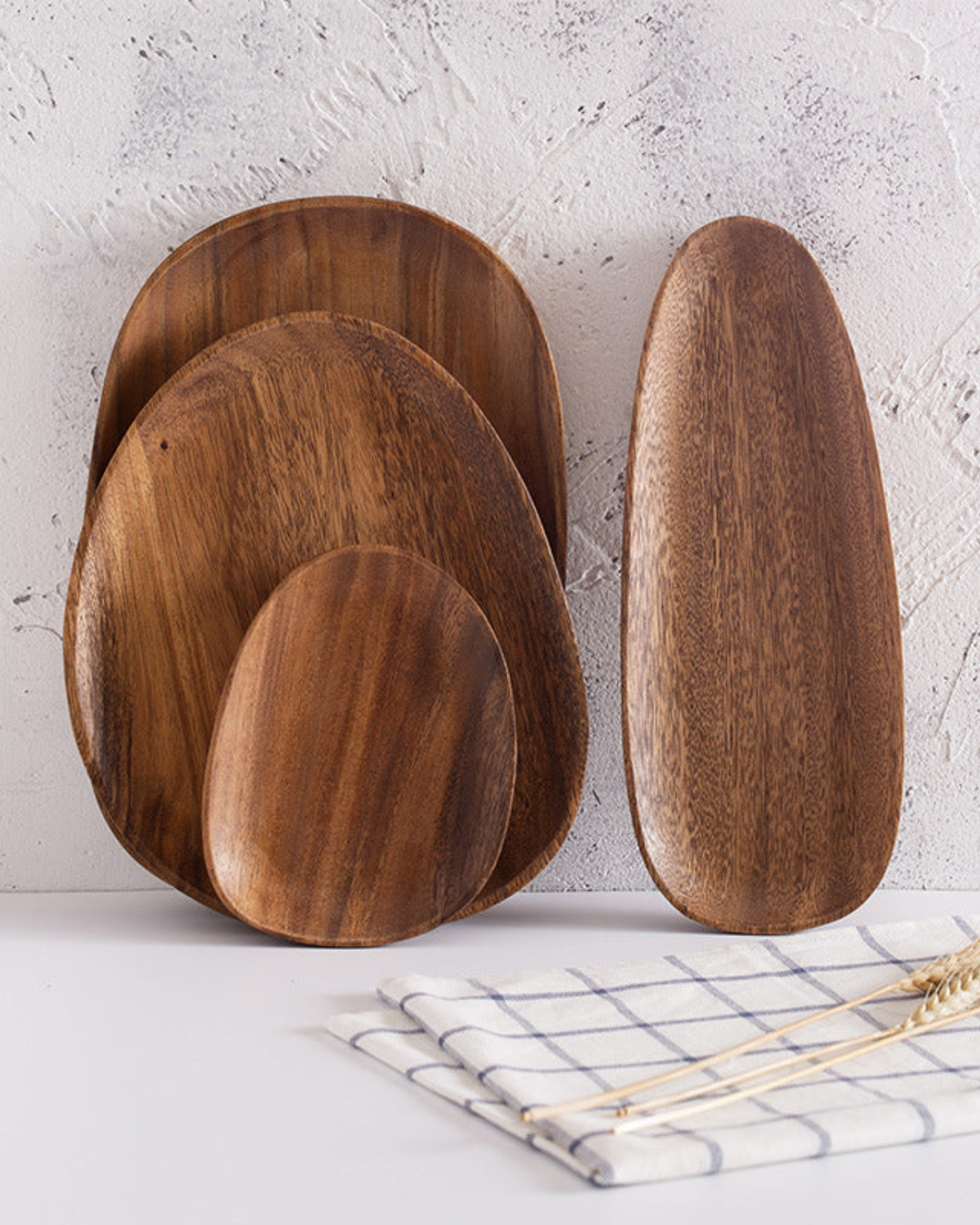 Tree Serving Board Set – Natural Acacia, Rustic Style for Kitchen or Dining Table