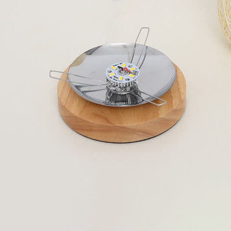 Bordlampe i Rattan og Træ – Industrielt Japandi-Design