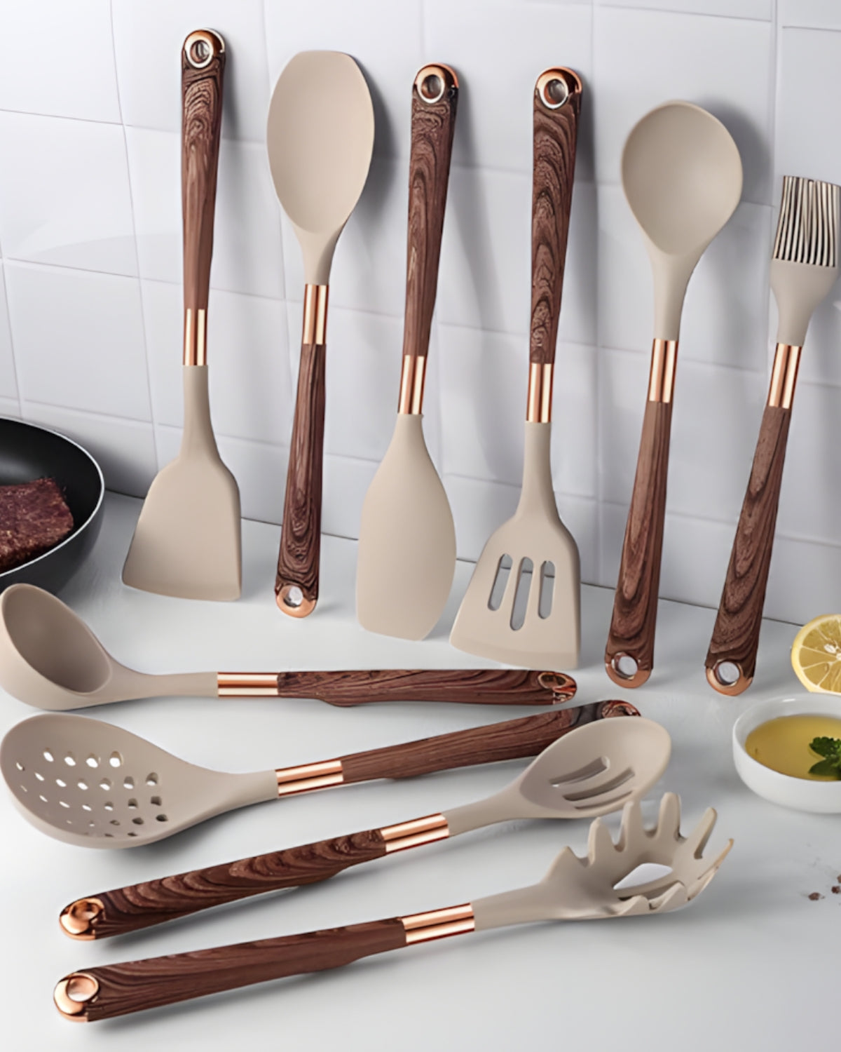 Kitchen Utensil Set – Faux Wood Handles with Soft Silicone Heads for Stylish Cooking and Serving