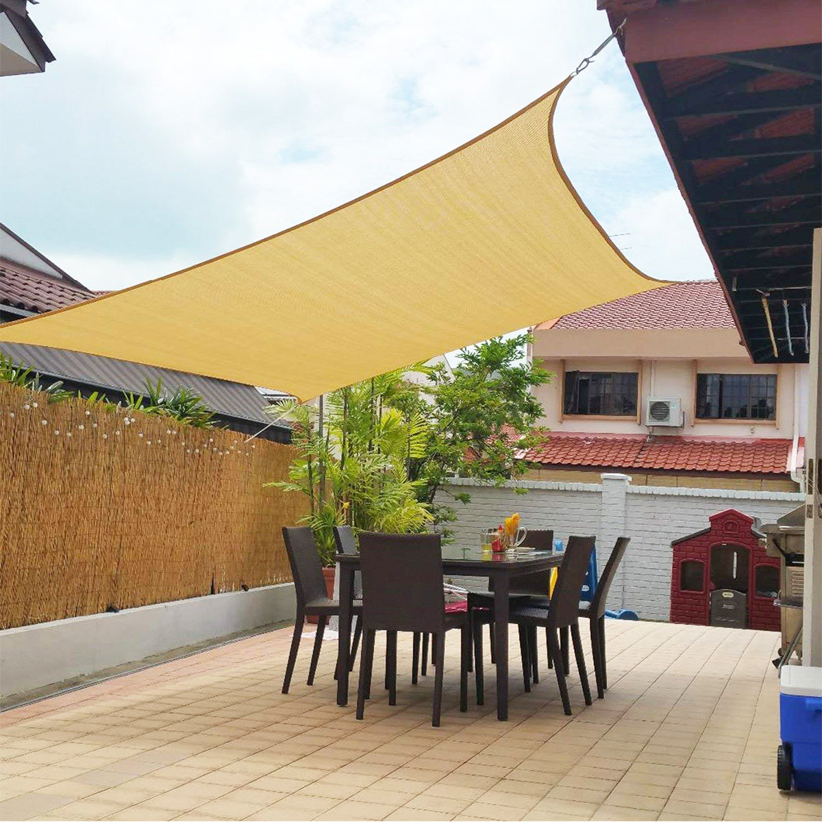 Shade Cloth – Waterproof, Decorative, and UV Protection for Your Balcony or Patio