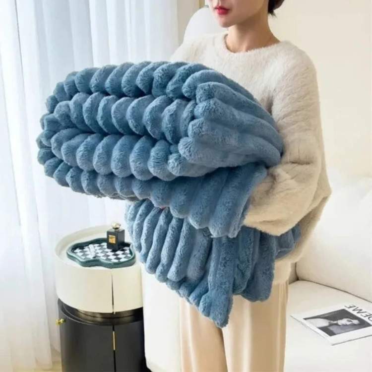 Cuddly Plush Fur Blanket – Light Warm and Elegant Comfort 9