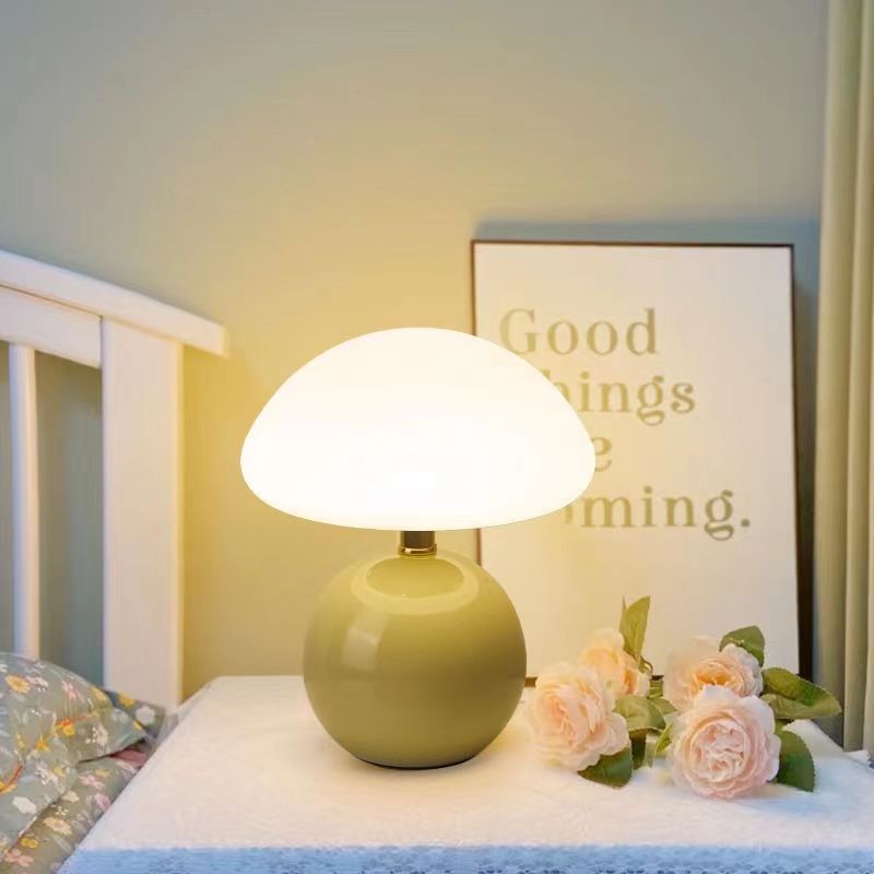 Champignon Bordlampe i Keramik – LED med 3 Lystoner