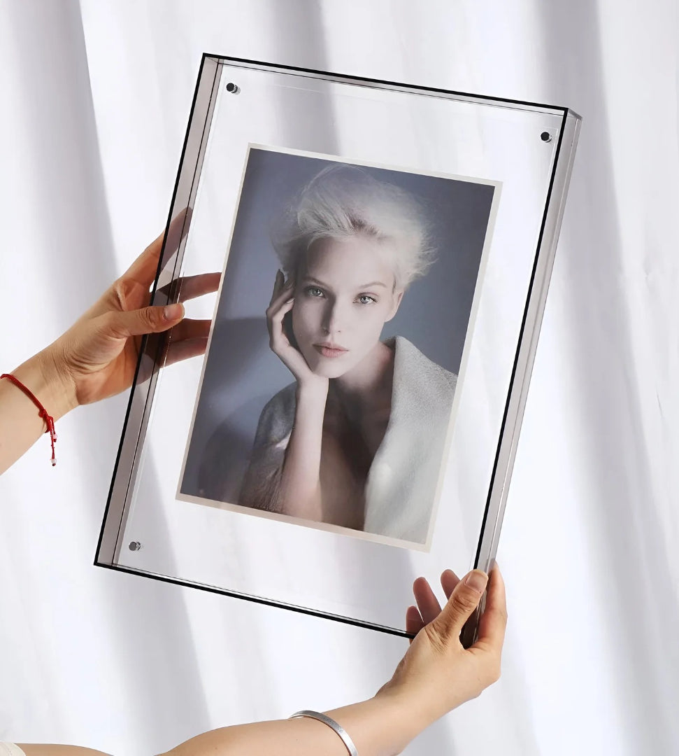 Acrylic Photo Frame – Transparent, Minimalist Design for Your Desk or as Wall Decor