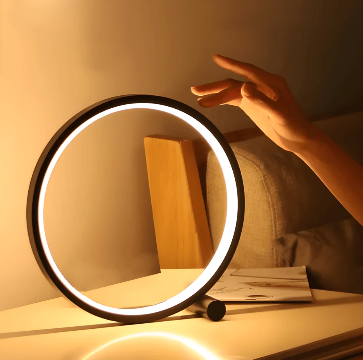 LED-bordlampe – aluminium og akryl, minimalistisk design med dæmpbar touch-betjening til stue eller kontor