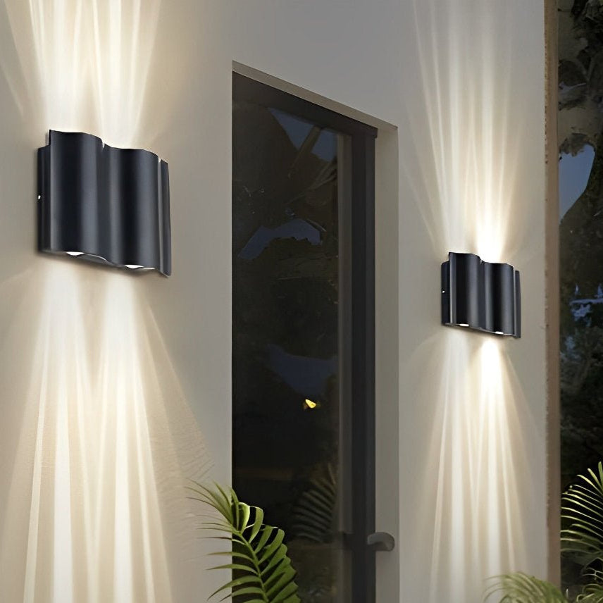 Wall Lamp for Outdoor Use – Aluminum, Modern Design for Terrace or Entrance