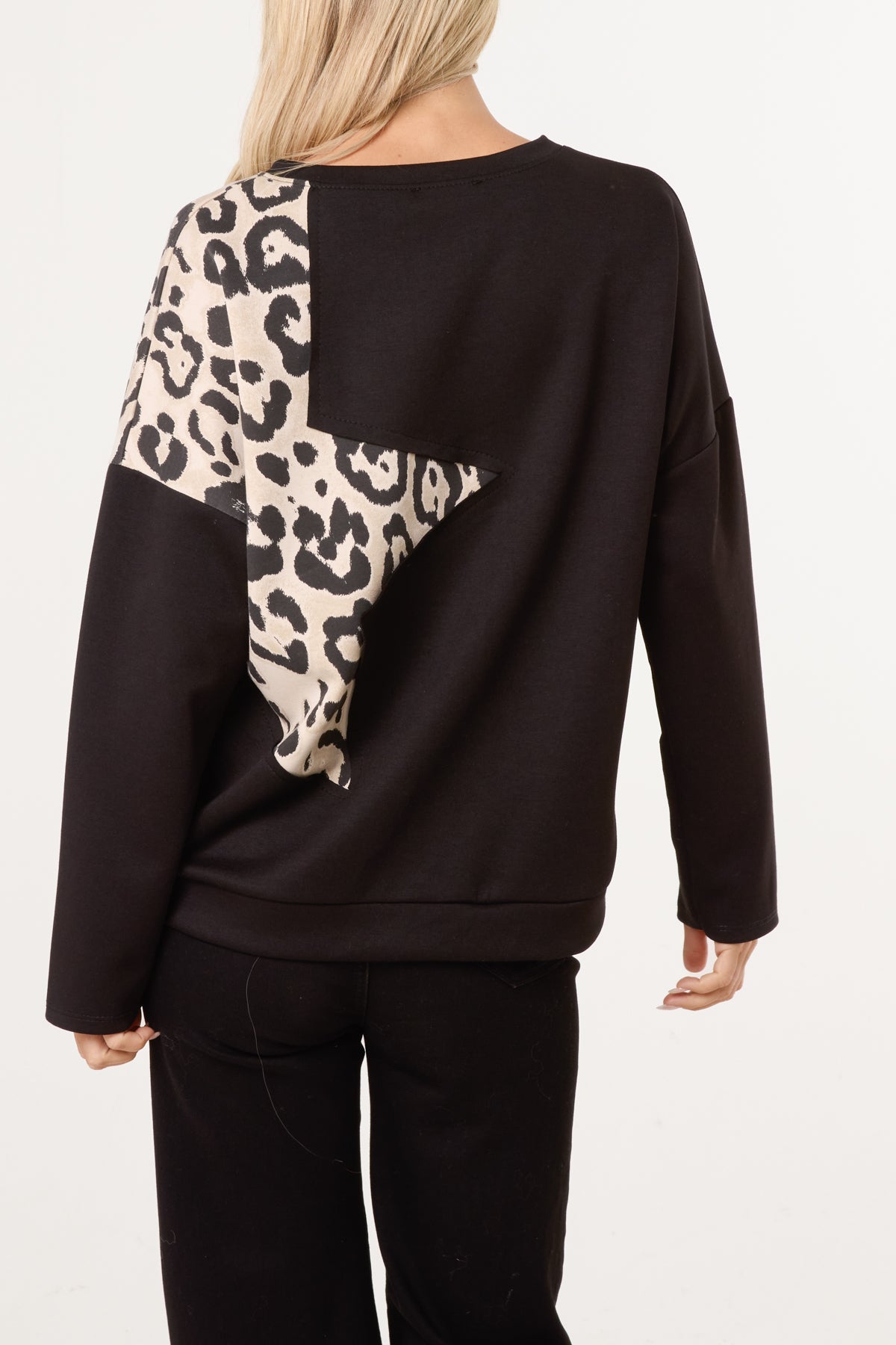 Dame Trøje med Nitter og Stjernedetaljer - Strikket Pullover