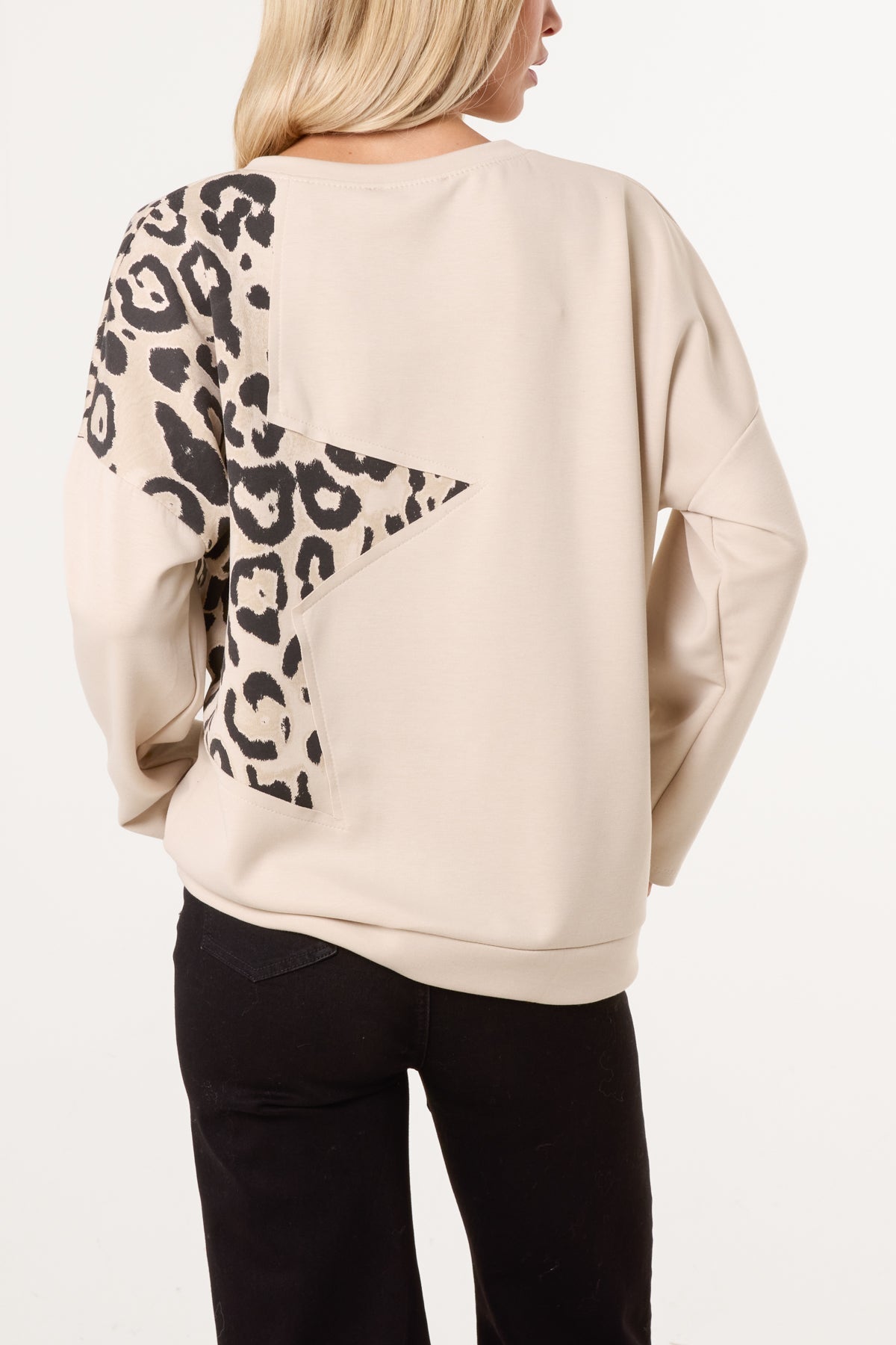 Dame Trøje med Nitter og Stjernedetaljer - Strikket Pullover