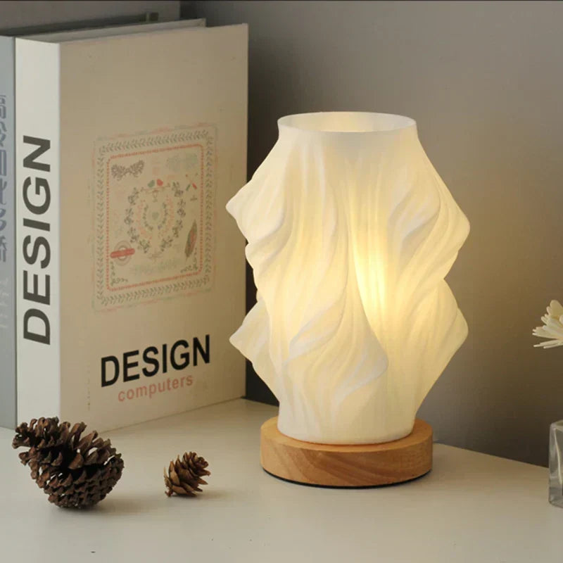 LED Bordlampe med Dæmpbar Bølgeform - Skulpturel Belysning