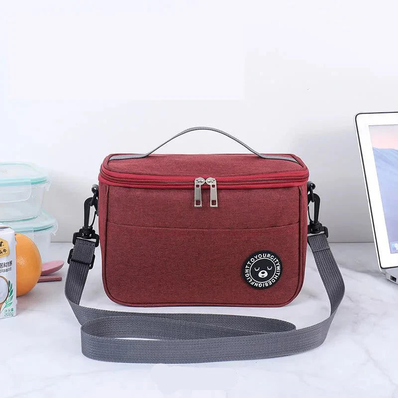 Insulated Cooler Bag – Space for Snacks and Beverages, Handy for Work or a Picnic