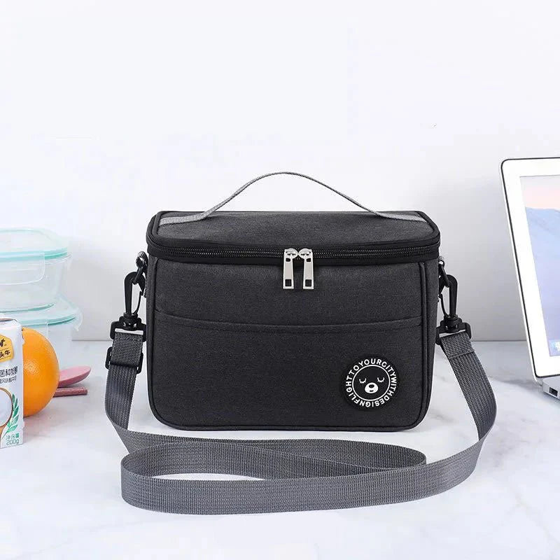 Insulated Cooler Bag – Space for Snacks and Beverages, Handy for Work or a Picnic