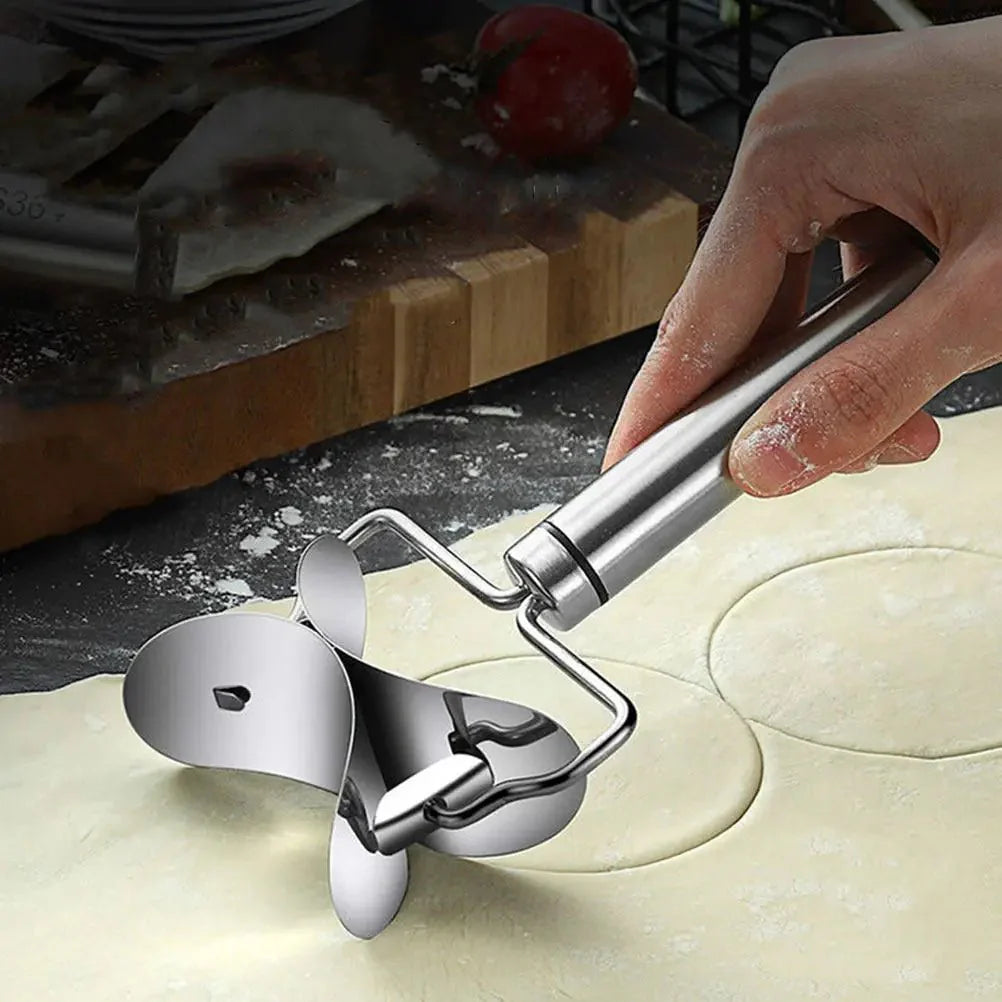 Dumpling Tool – Stainless Steel with Handle and Rolling Function for Easy Shaping of Dumplings and Pasta Sauce in the Kitchen