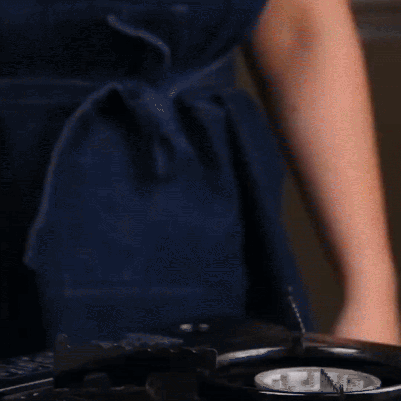 Titan Pan – Hammered Titan, 28 cm, Suitable for induction, gas, and oven, Durable kitchenware for any kitchen