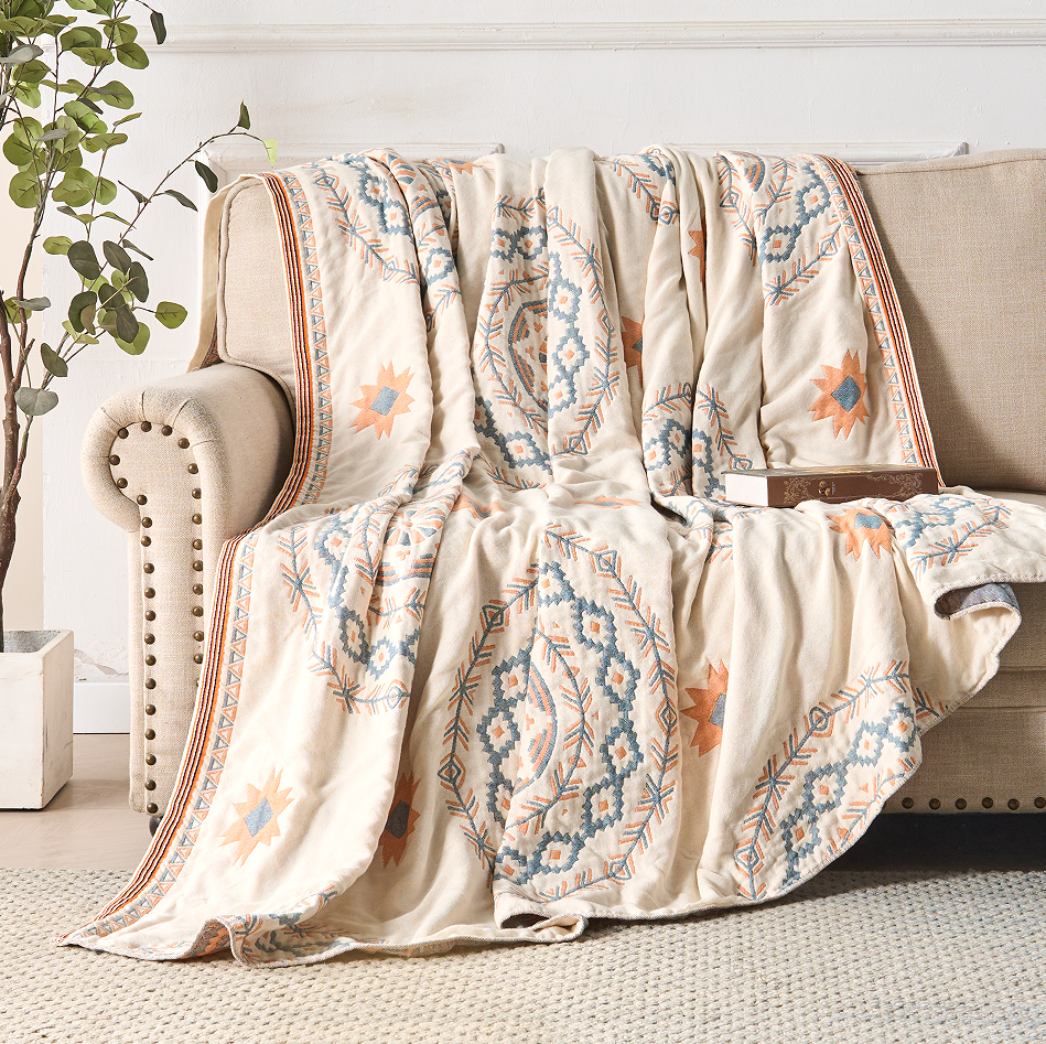 Cotton throw – Bohemian mandala in soft colors for living room or bedroom