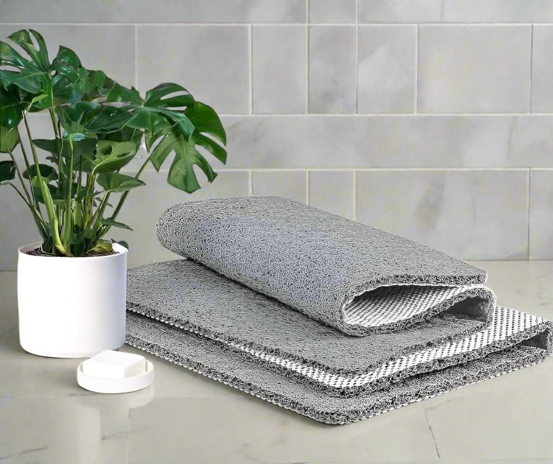 Non-slip Bath Mat – Gray PVC, Quick-Drying and Safe for Bathroom or Spa