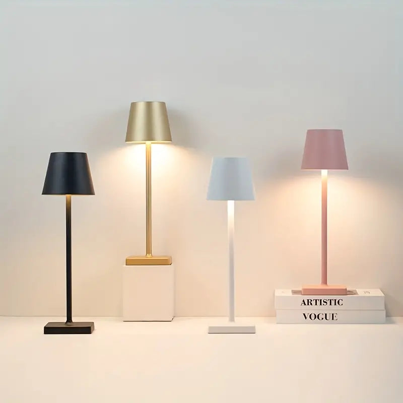 Trådløs Bordlampe – Moderne Metal LED-lampe i Flere Farver til Skrivebord, Natbord eller Sidebord.