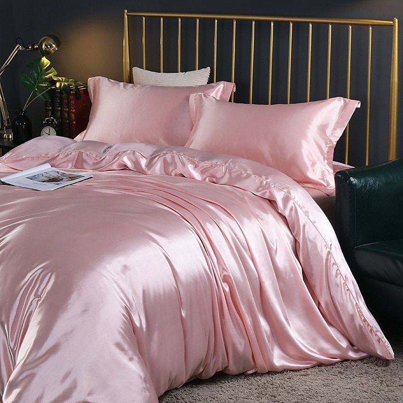 Silk Duvet Cover Set – Cooling, 4-piece in Various Sizes for Bedroom Decor
