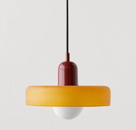 Lampa wisząca – nowoczesna lampa designerska z kolorowego żelaza do jadalni, kuchni lub salonu.