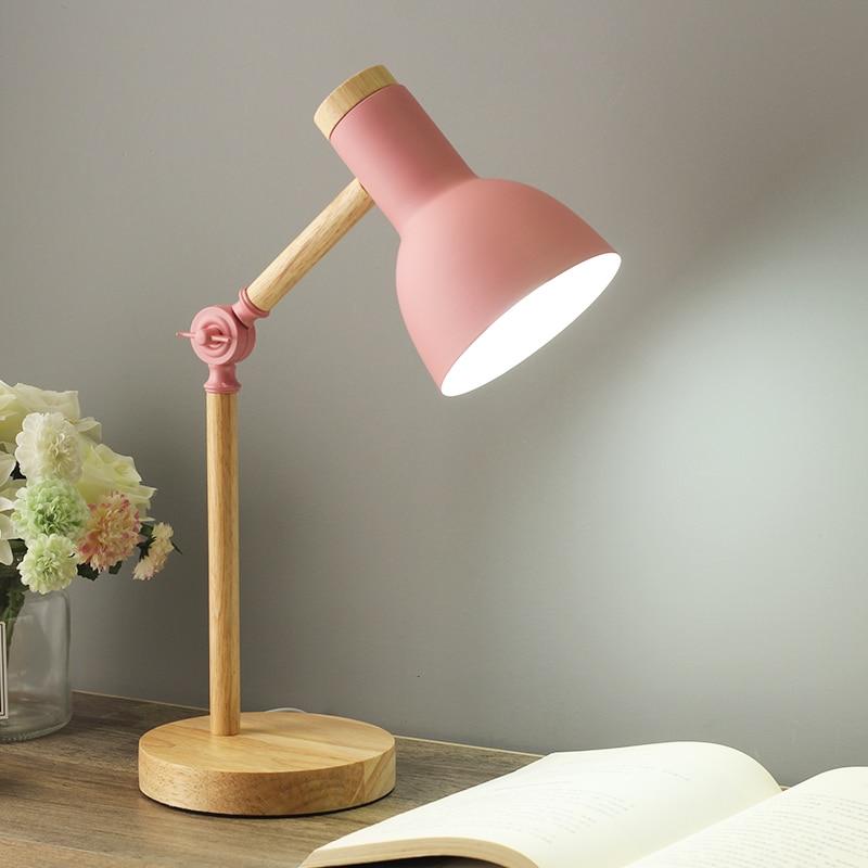 Bordlampe i Træ Skandinavisk Design – Justerbar Bordlampe