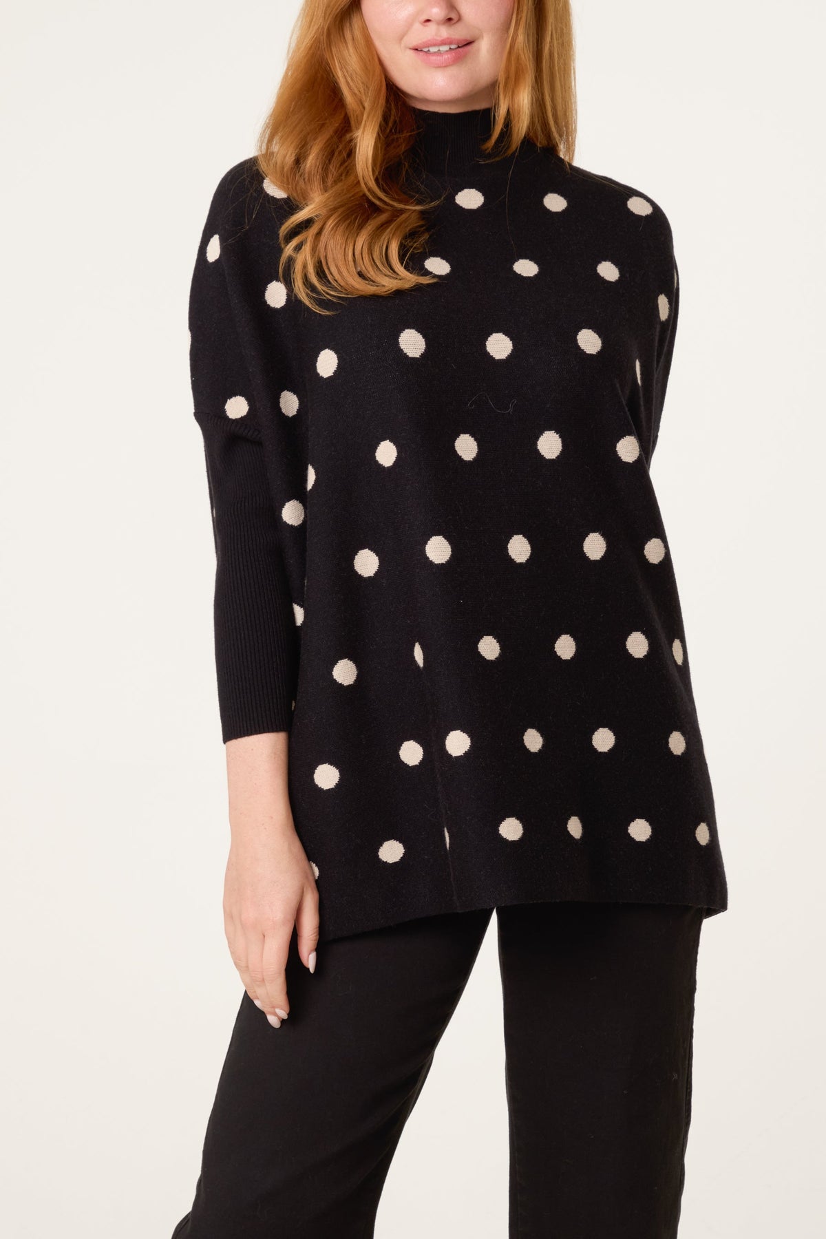 Dame Strikket Sweater med Polkaprikker – Flagermusærme