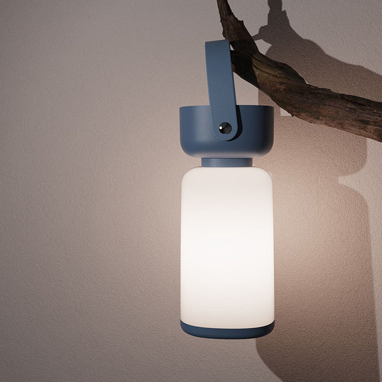 LED Bordlampe Vandtæt og Bærbar - Moderne Cylinderdesign