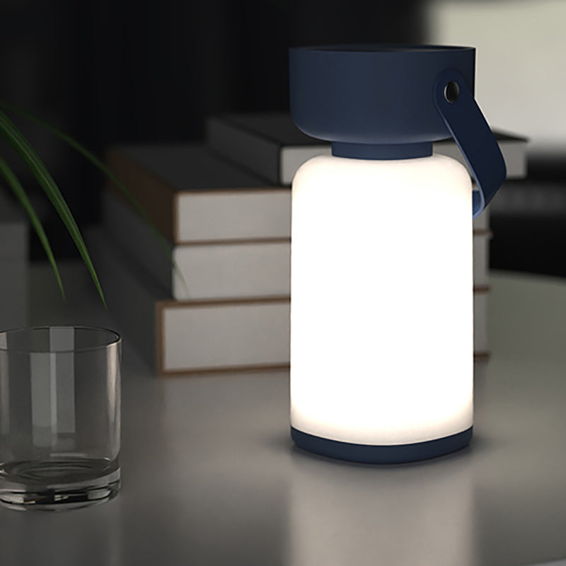 LED Bordlampe Vandtæt og Bærbar - Moderne Cylinderdesign