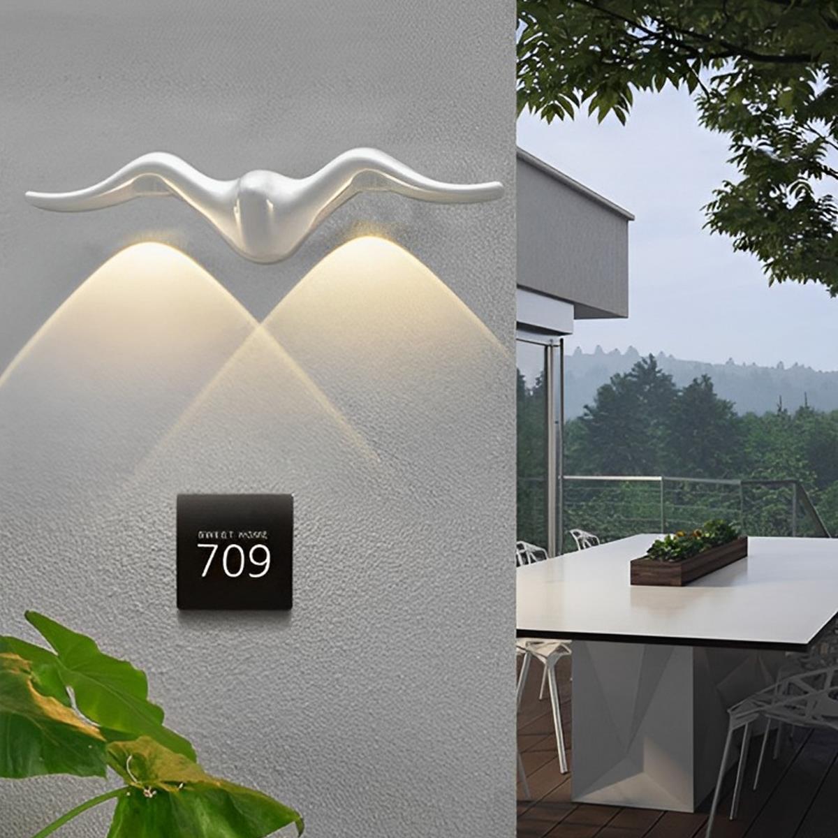 Outdoor Wall Sconce – Aluminum, Minimalist Design in Black or White for the Garden or Patio Lighting