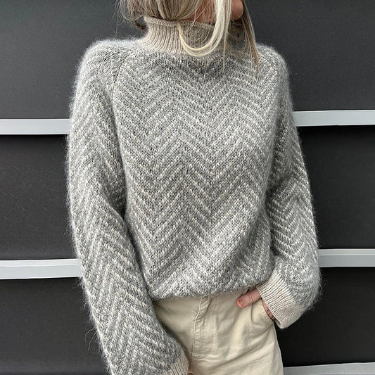 Women's Oversized Turtleneck - Grey Knitted, Zigzag Pattern, For Autumn and Winter