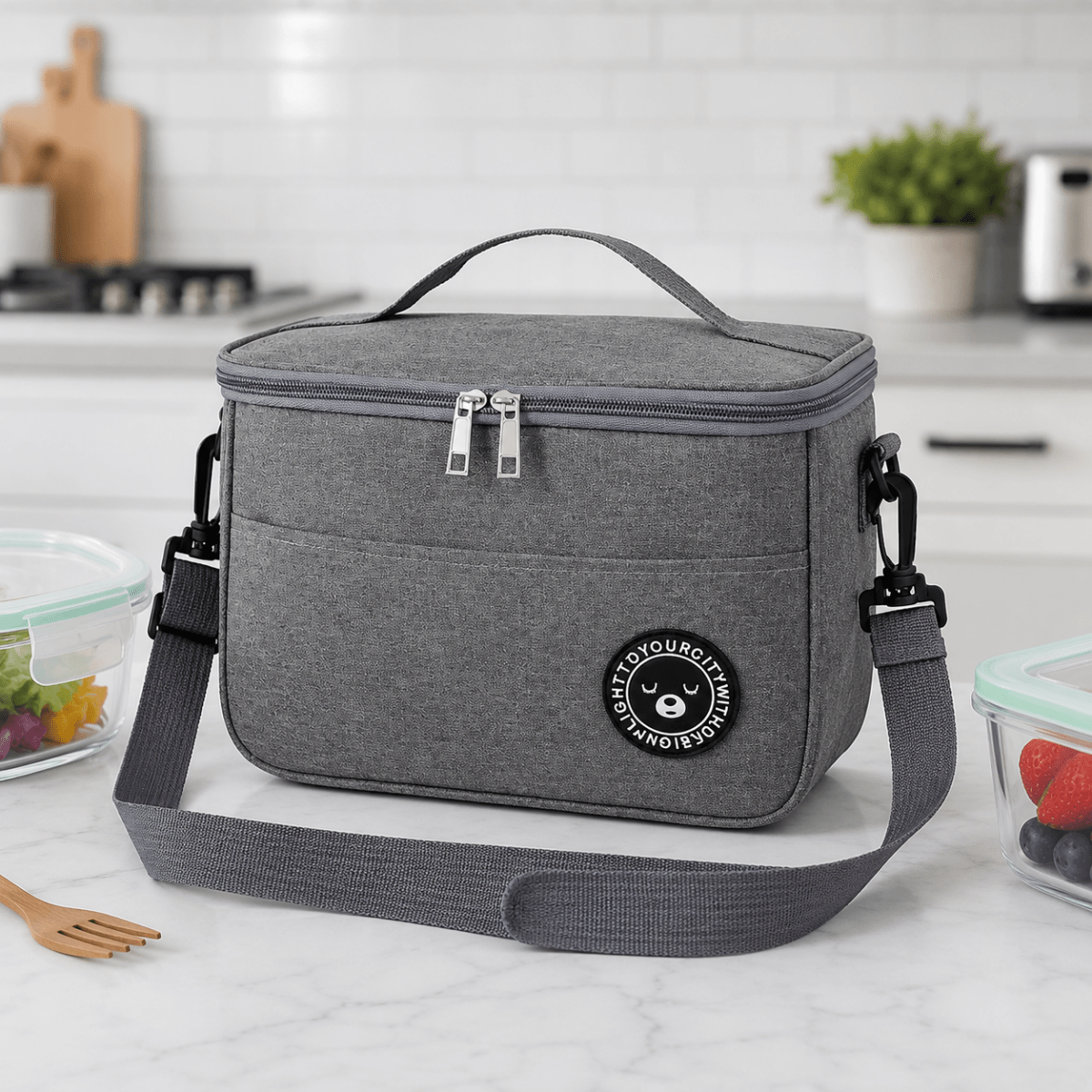 Insulated Cooler Bag – Space for Snacks and Beverages, Handy for Work or a Picnic