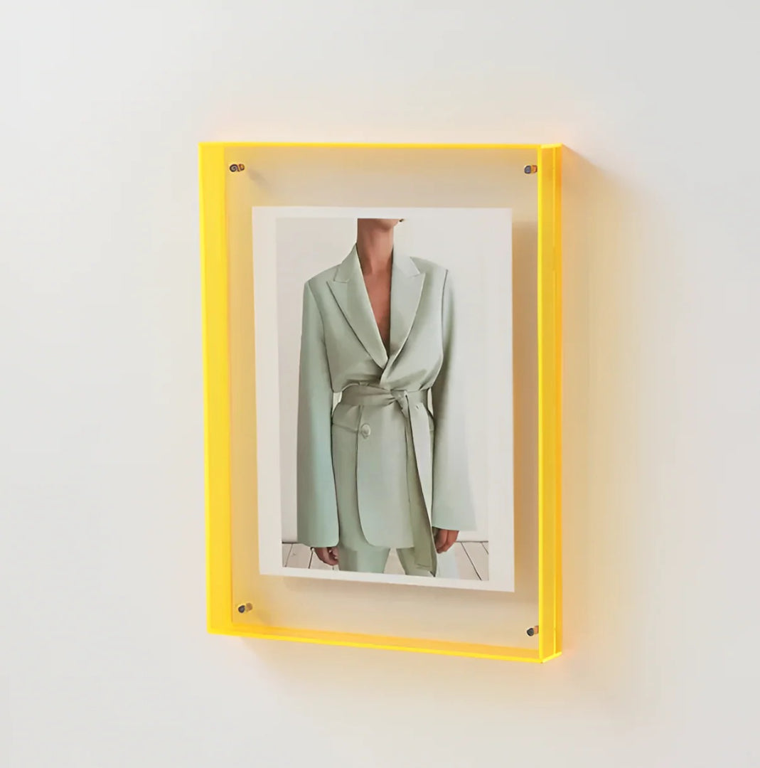 Acrylic Photo Frame – Transparent, Minimalist Design for Your Desk or as Wall Decor