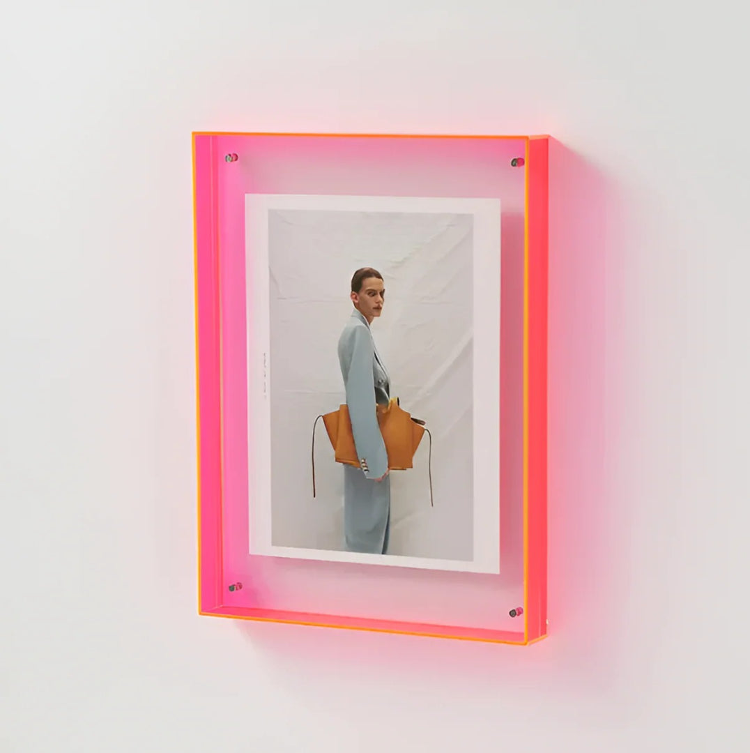 Acrylic Photo Frame – Transparent, Minimalist Design for Your Desk or as Wall Decor