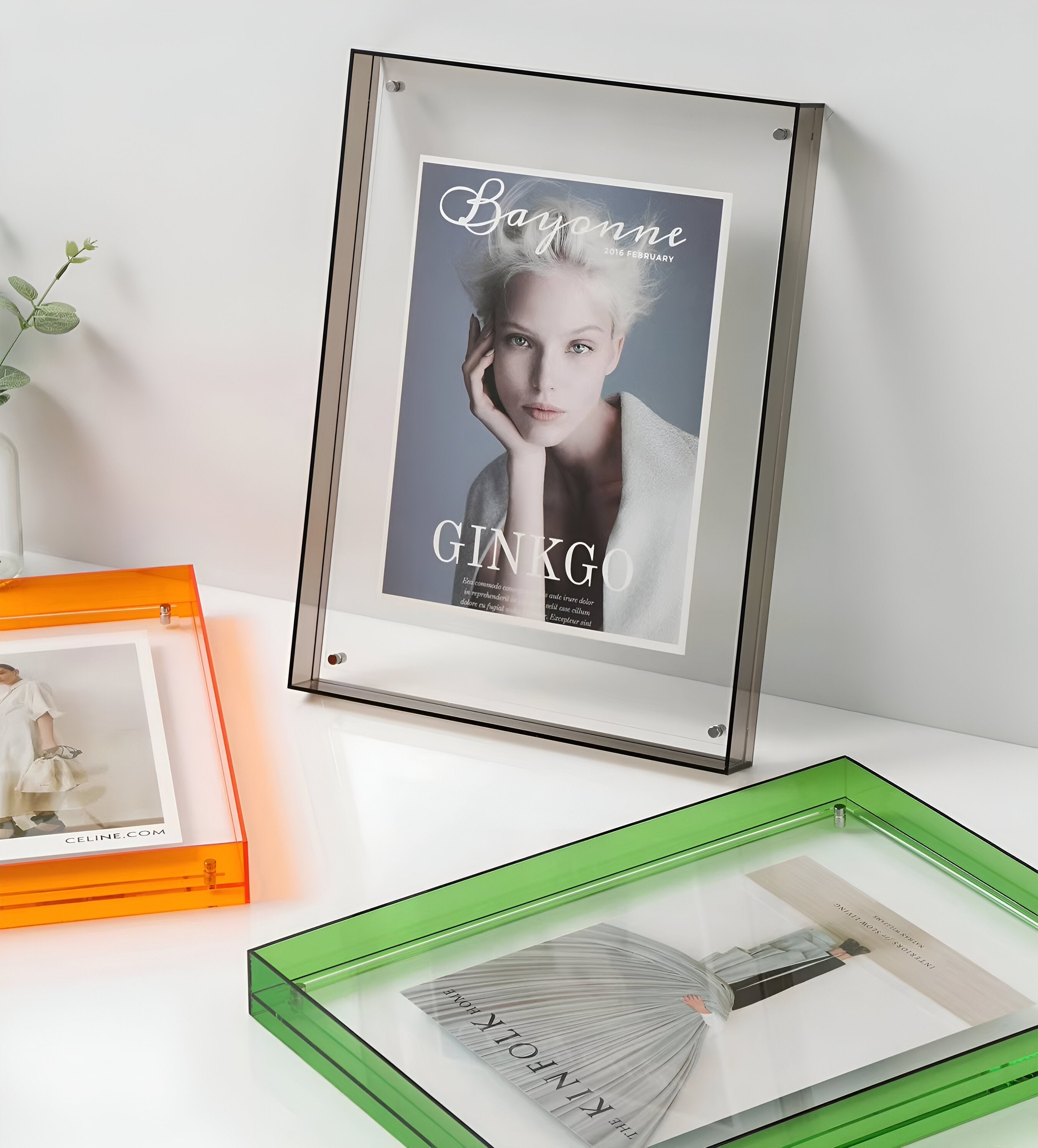 Modern Photo Frame – Transparent Acrylic, Minimalist Design for Office or Wall Decoration