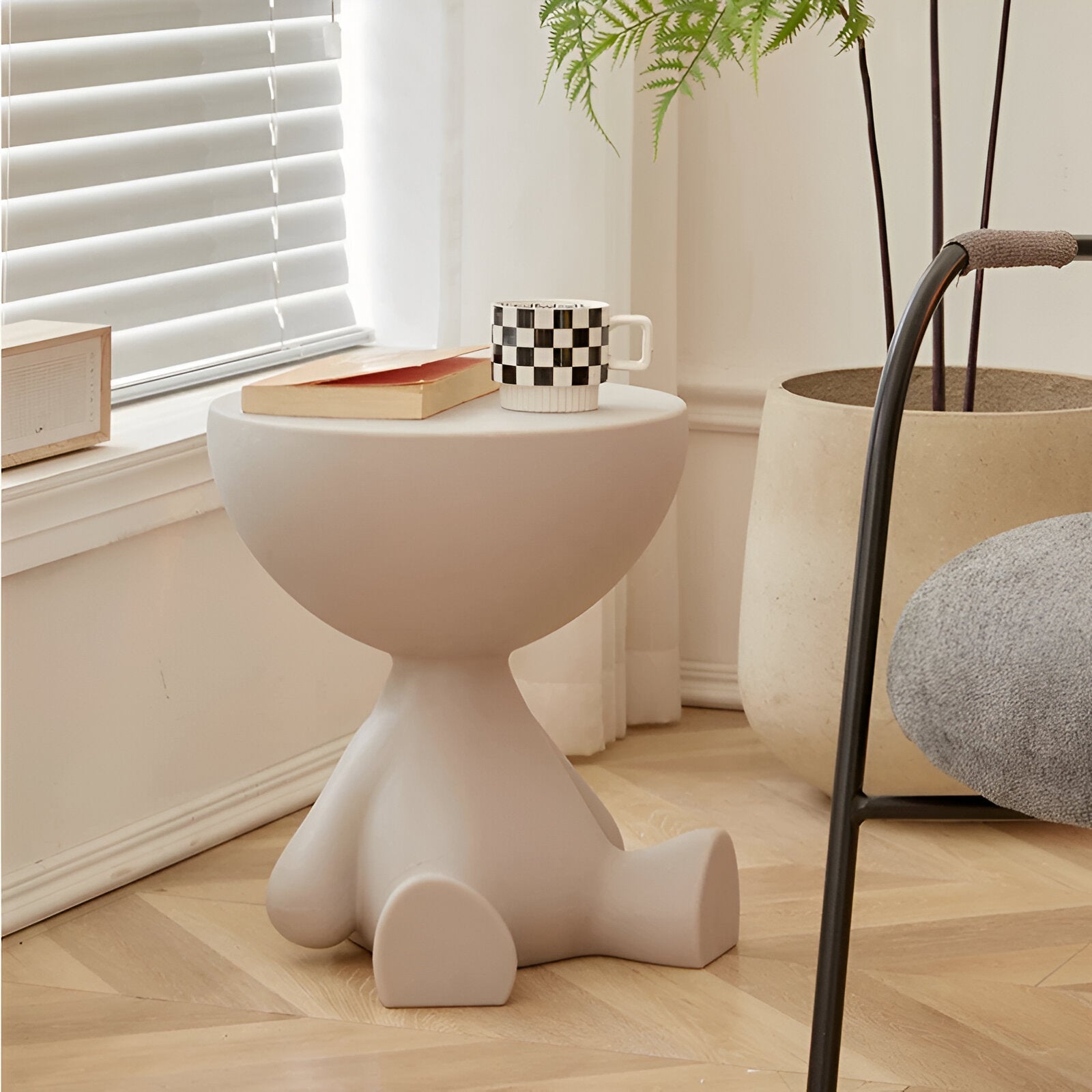 Round low table – black plastic, timeless design for living room or sitting room