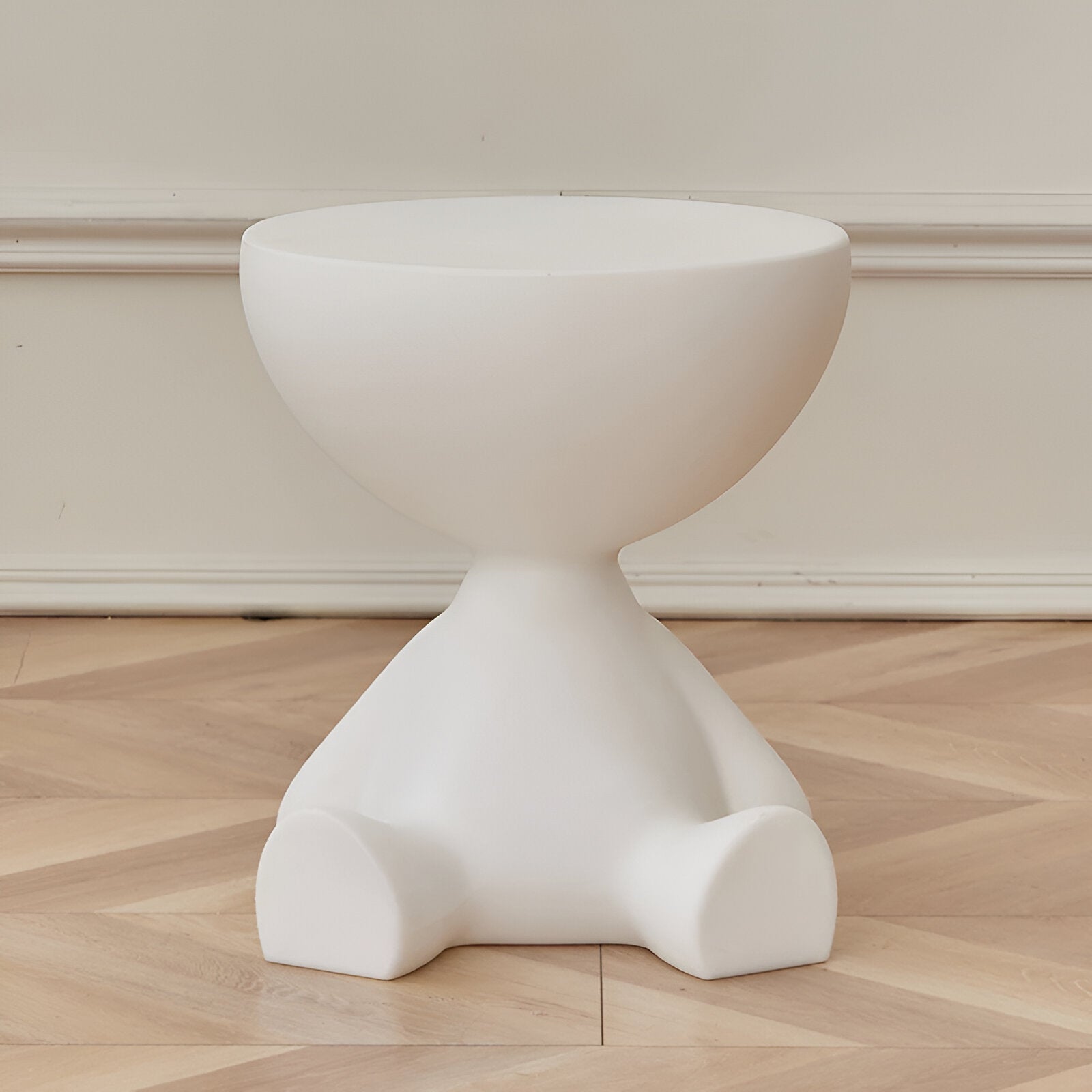 Round low table – black plastic, timeless design for living room or sitting room