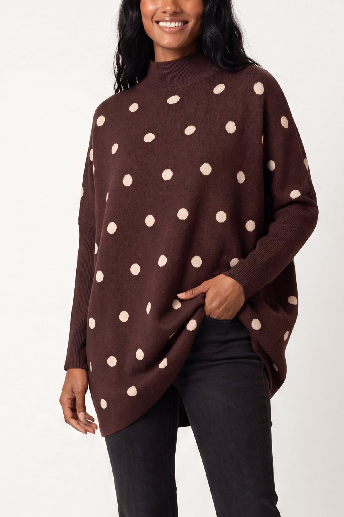 Dame Strikket Sweater med Polkaprikker – Flagermusærme