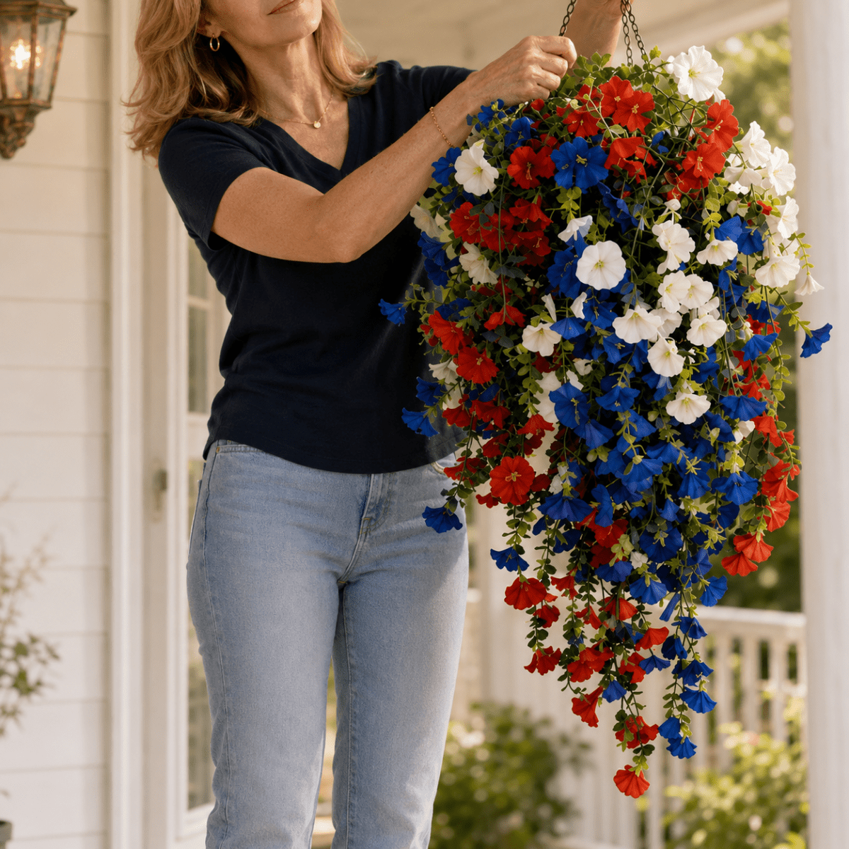 Decorative Flower Basket – With Built-In LED Lighting for the Garden, Patio, or Balcony