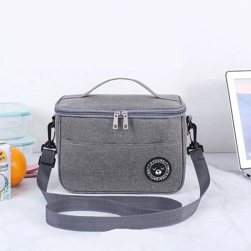 Insulated Cooler Bag – Space for Snacks and Beverages, Handy for Work or a Picnic