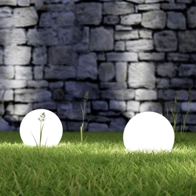 Sferisk Havelampe – Vejrbestandig, 16 Farver med Fjernbetjening til Udendørs og Indendørs Dekoration