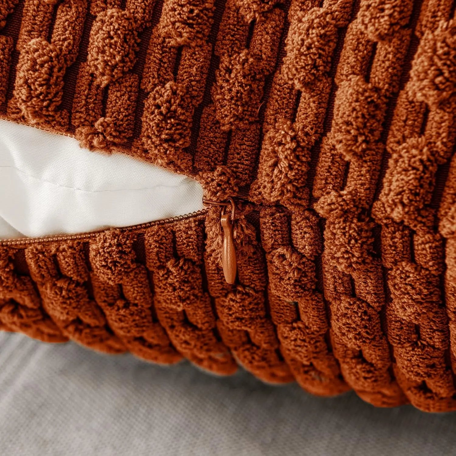 Ribvelour Sierkussen – Stribet i Boho Stil til Sofa eller Sengedekoration