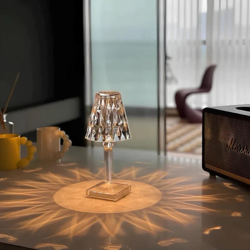 Lámpara de mesa – Acrílico brillante, diseño elegante para el salón o el dormitorio