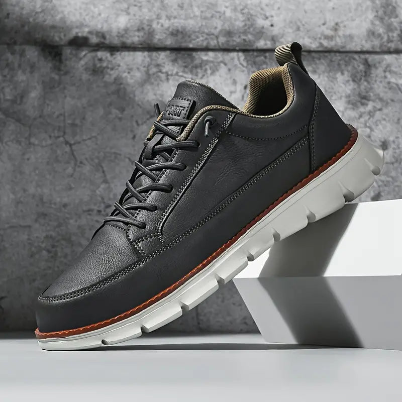 Herre Sneakers i Ægte Læder – Ortopædisk Indlægssål