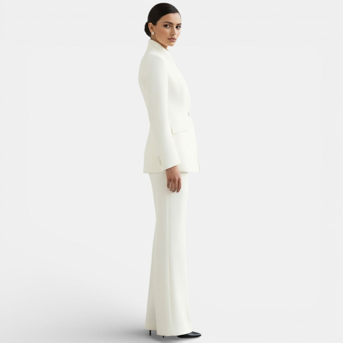 Dame Buksedragt – Blazer og Bukser i Elegant Snit