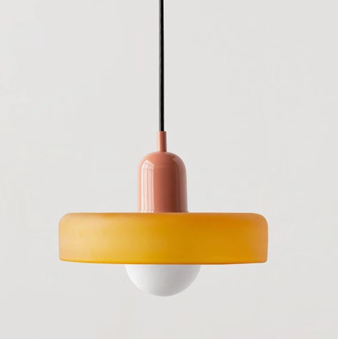 Lampa wisząca – nowoczesna lampa designerska z kolorowego żelaza do jadalni, kuchni lub salonu.