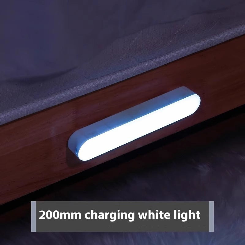 Lampa z czujnikiem ruchu – aluminium, ciepłe białe światło do szafek lub korytarzy