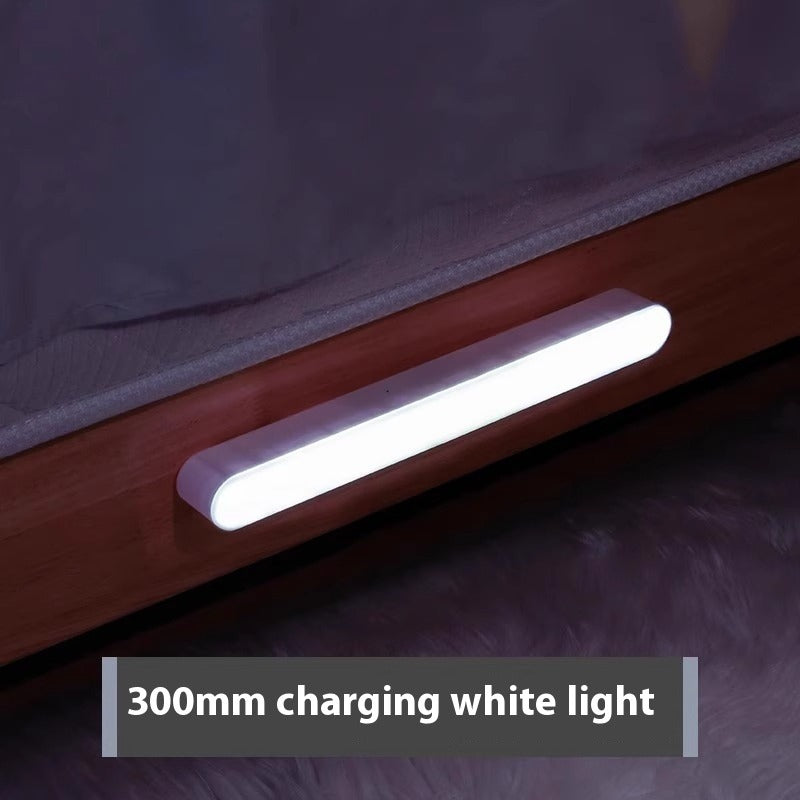 Lampa z czujnikiem ruchu – aluminium, ciepłe białe światło do szafek lub korytarzy