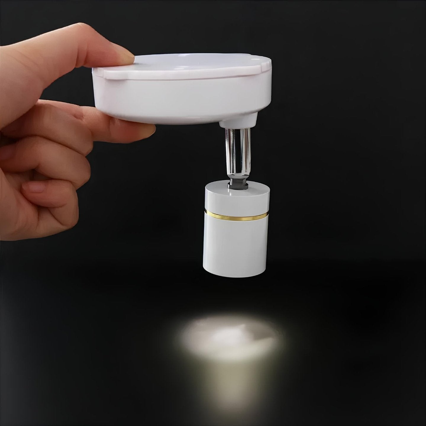 Dæmpbar Spotlampe – Hvid, Moderne Væglampe med Fjernbetjening til Stue eller Soveværelse