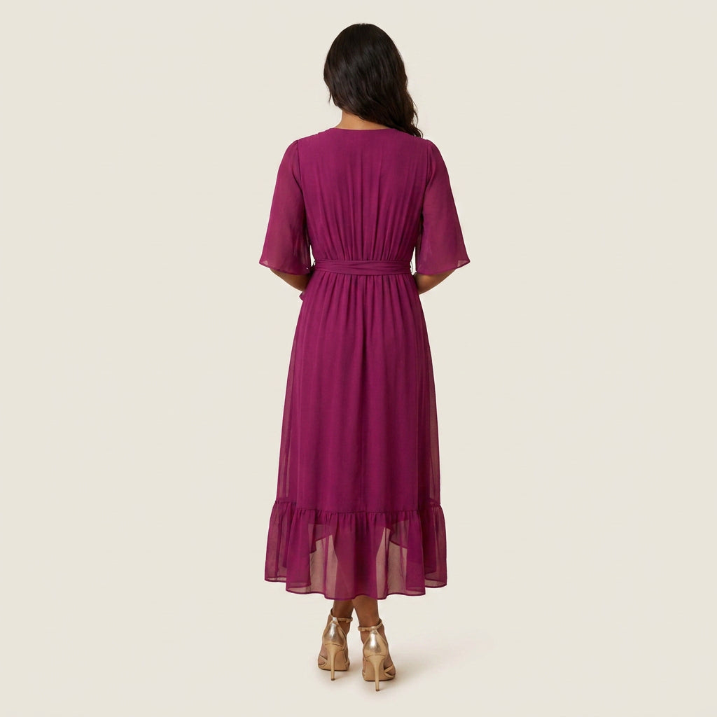 Dame Midikjole med Overslag og Flæsekant i Transparent Chiffon-look
