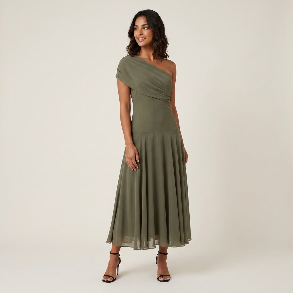 Dame Midikjole med Asymmetrisk Skuldersnit i Chiffon-look