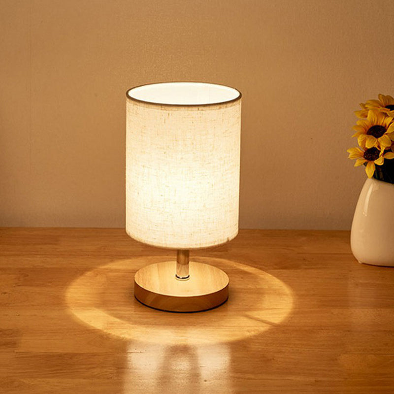 Bordlampe i Hør og Træ - Minimalistisk Model med Rektangulær Skærm